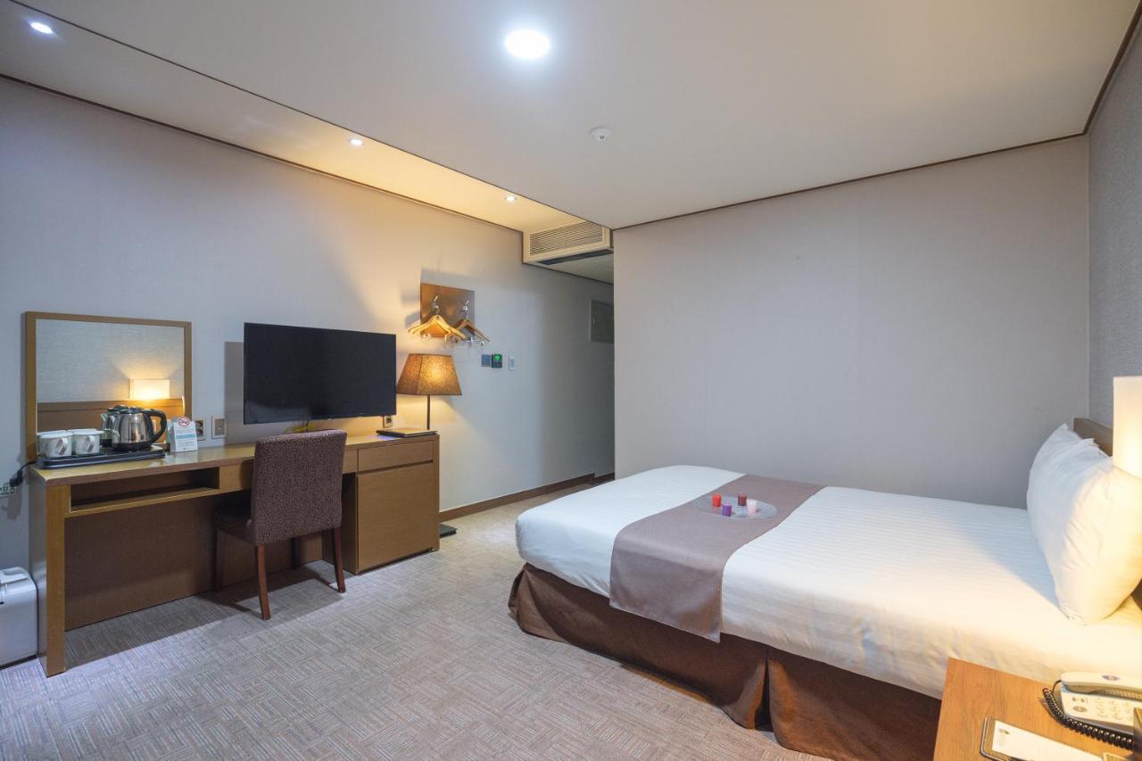 Benikea Hotel Jeju Buitenkant foto