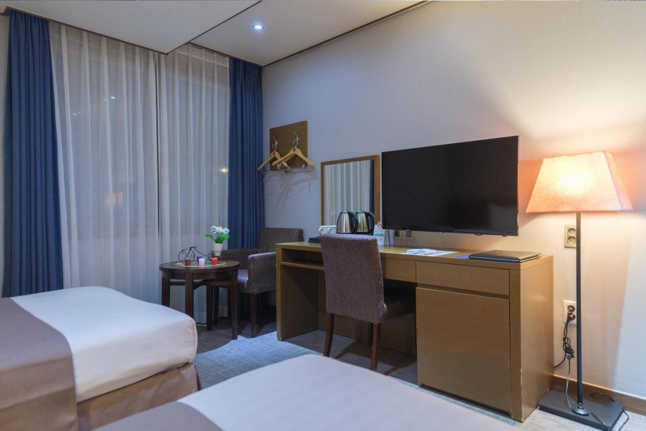 Benikea Hotel Jeju Buitenkant foto
