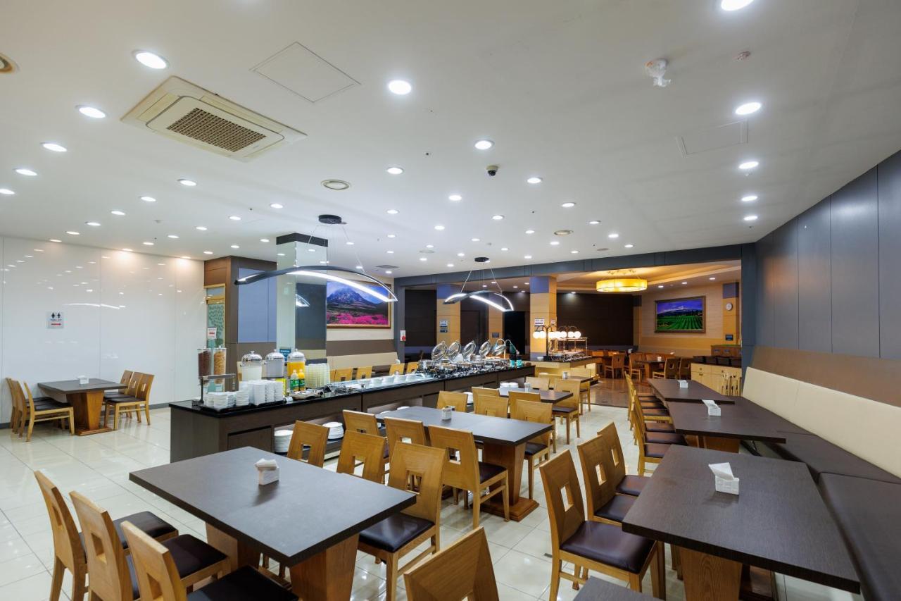 Benikea Hotel Jeju Buitenkant foto